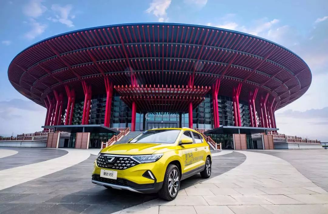 捷达好还是国产车好,捷达还是老款的样子好看