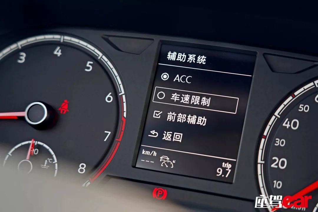 捷达好还是国产车好,捷达还是老款的样子好看