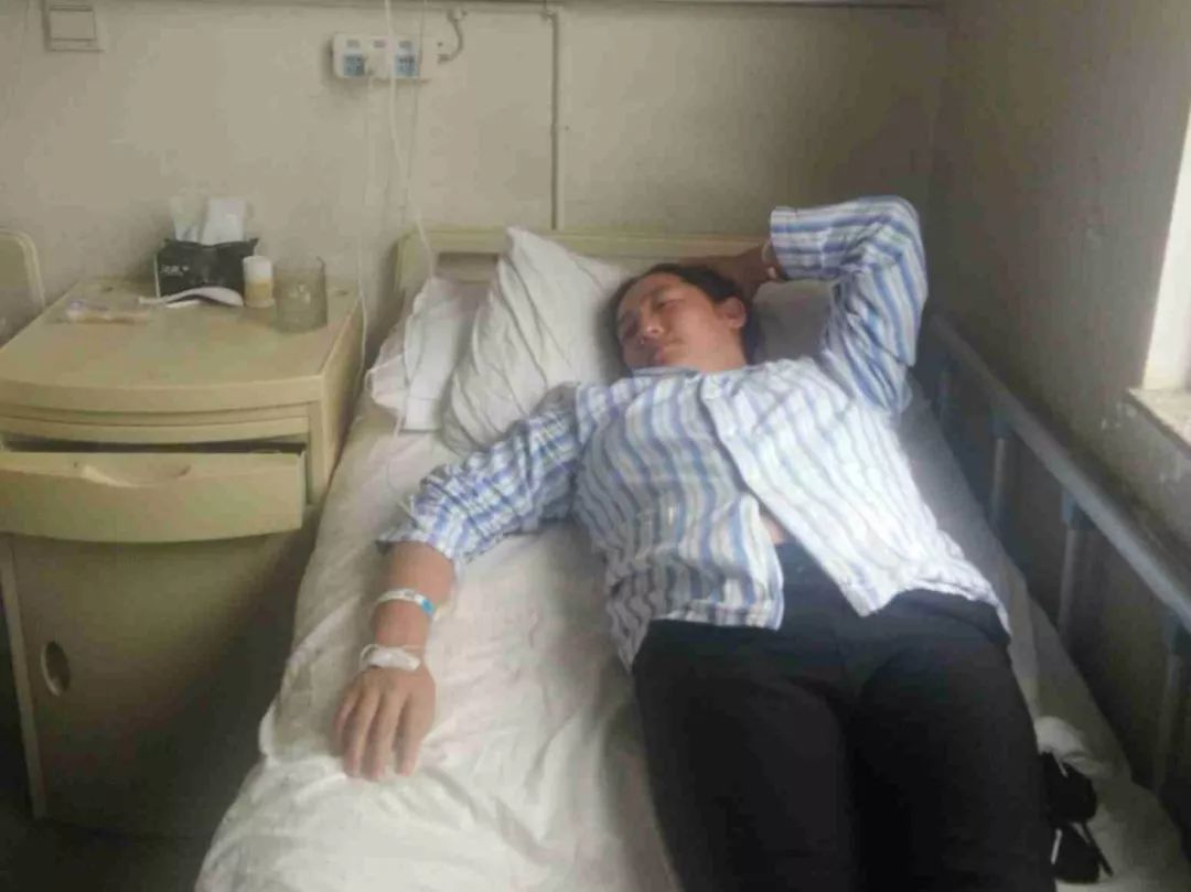 妈妈脑出血已花十几万,术后仍患其他疾病,两年内晕倒十几次