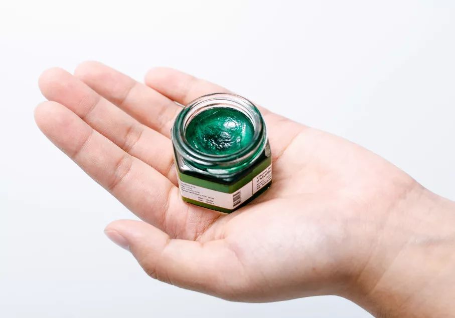 一小瓶止痒的药膏,一小瓶药水止痒叫什么