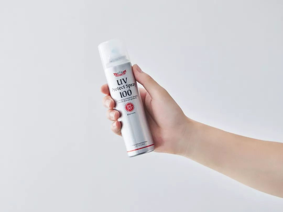 防晒喷雾补货中,防晒喷雾过期没开封