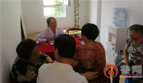 李沧博海医院,送健康进社区爱心义诊