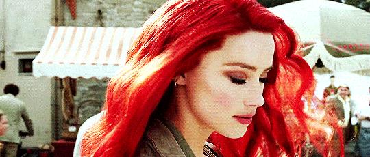 年终聚会怎么打扮,年底聚会怎么打扮