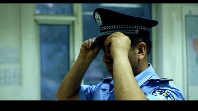 维吾尔族大叔：我在北京当警察！