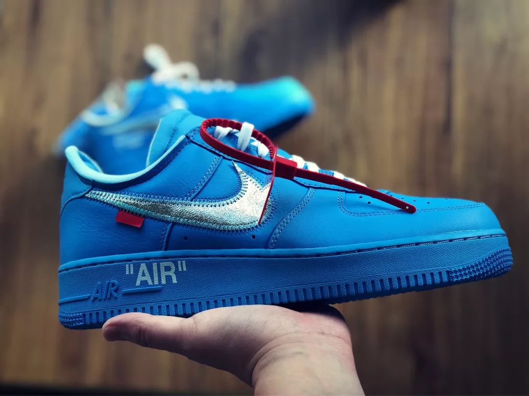 晒鞋｜乔丹亲签AJ5！听说AJ6马上要有一个带口袋的弟弟了