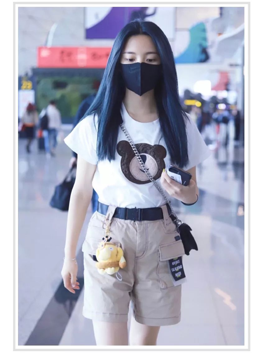 张子枫欧阳娜娜是真是假,张子枫给欧阳娜娜找衣服