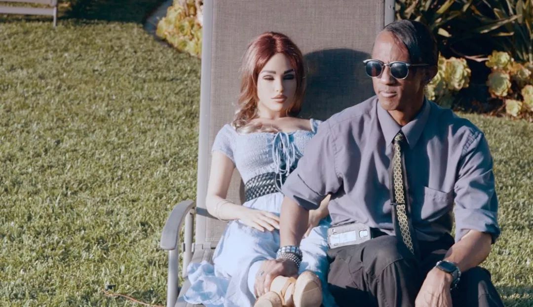 人类有可能和机器人结婚吗,将来人类会跟机器人结婚么