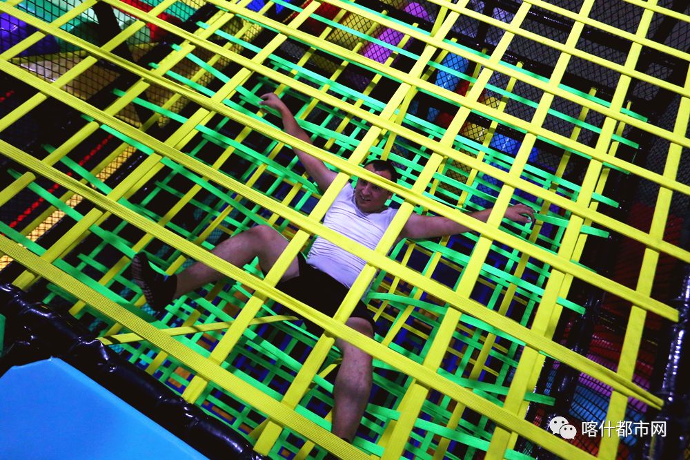 喀什蹦床公园今日优惠价格,喀什蹦床公园门票多少钱