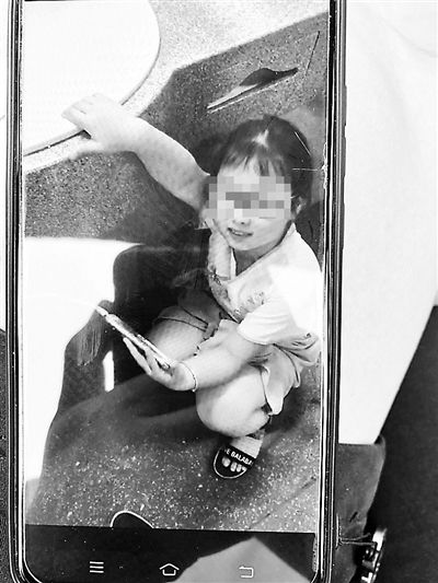 曾与租客共同游玩网友:两人称要在千岛湖买别墅