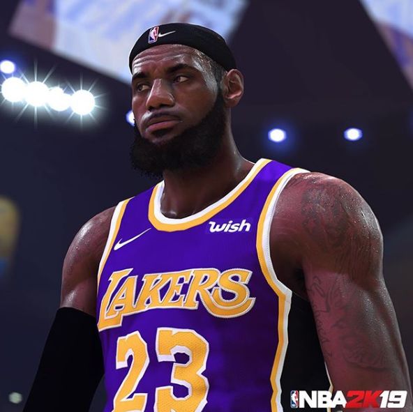 姑娘们，把NBA2K里的鞋拉出来溜溜