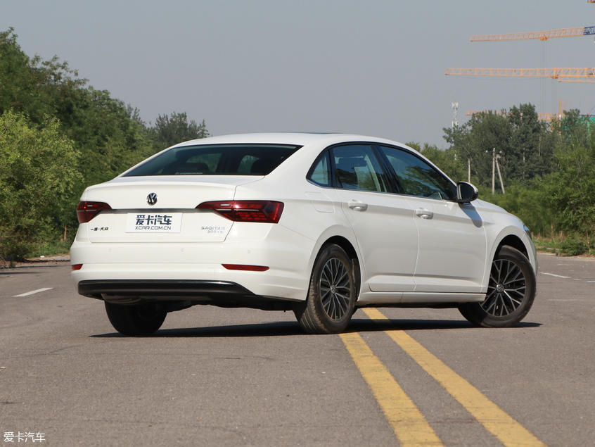 速腾1.4t和卡罗拉1.2t选哪个,速腾1.4t和卡罗拉1.2t哪个省油