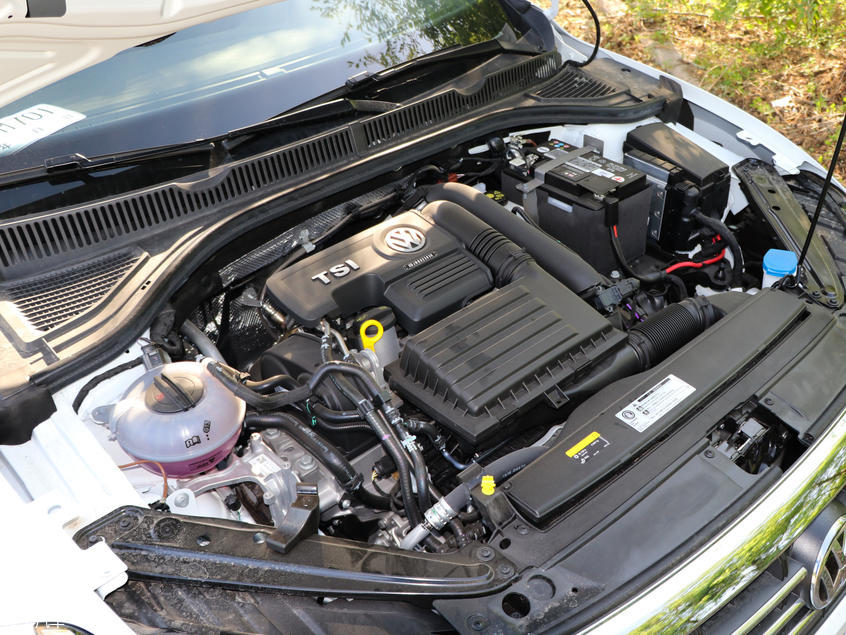 速腾1.4t和卡罗拉1.2t选哪个,速腾1.4t和卡罗拉1.2t哪个省油