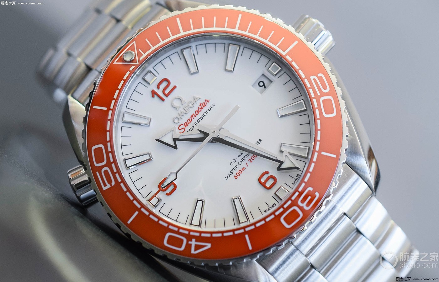 被看好的欧米茄全新海马系列海洋宇宙600米潜水表