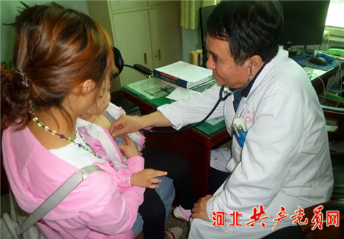 心系患儿34春——记市四院儿科主任卢达伟