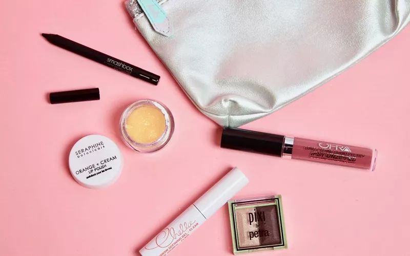 年入10亿，这个美国网红成立的美妆订阅盒巧用KOL