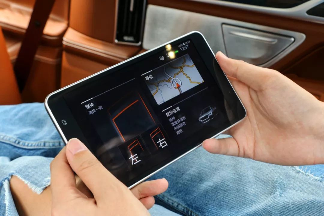 最新款宝马7系体验,宝马7系730li2022款四驱试驾