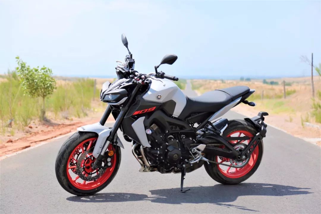 雅马哈mt-09试驾视频,试驾雅马哈MT-01