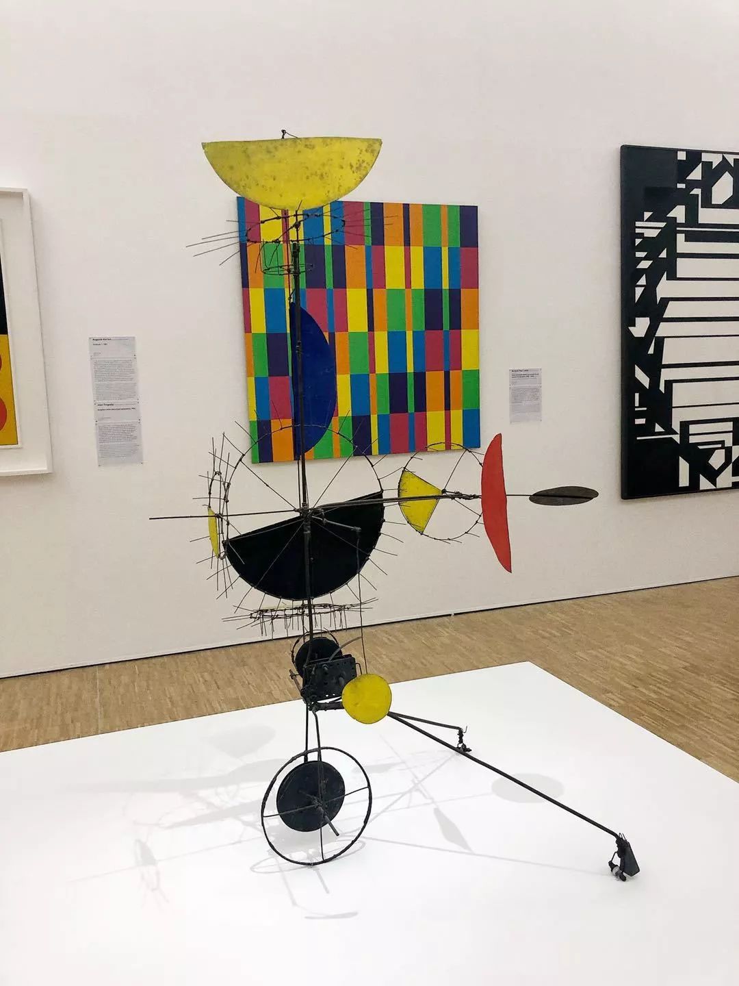 走出成都｜幸运的人，才可以在巴黎自由迷失