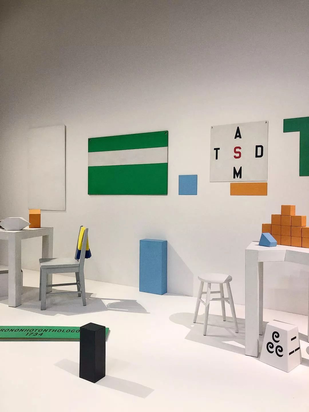 走出成都｜幸运的人，才可以在巴黎自由迷失