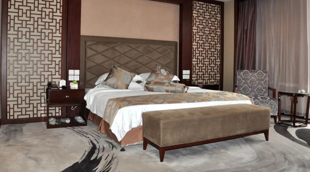 定了!我的婚礼就在8月4日