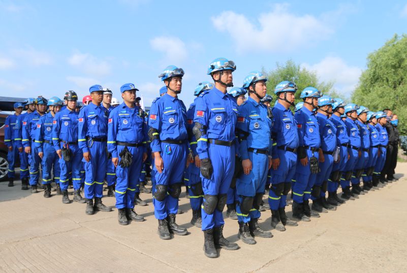 蓝天救援是一支纯公益的队伍,蓝天救援信息公开公众平台