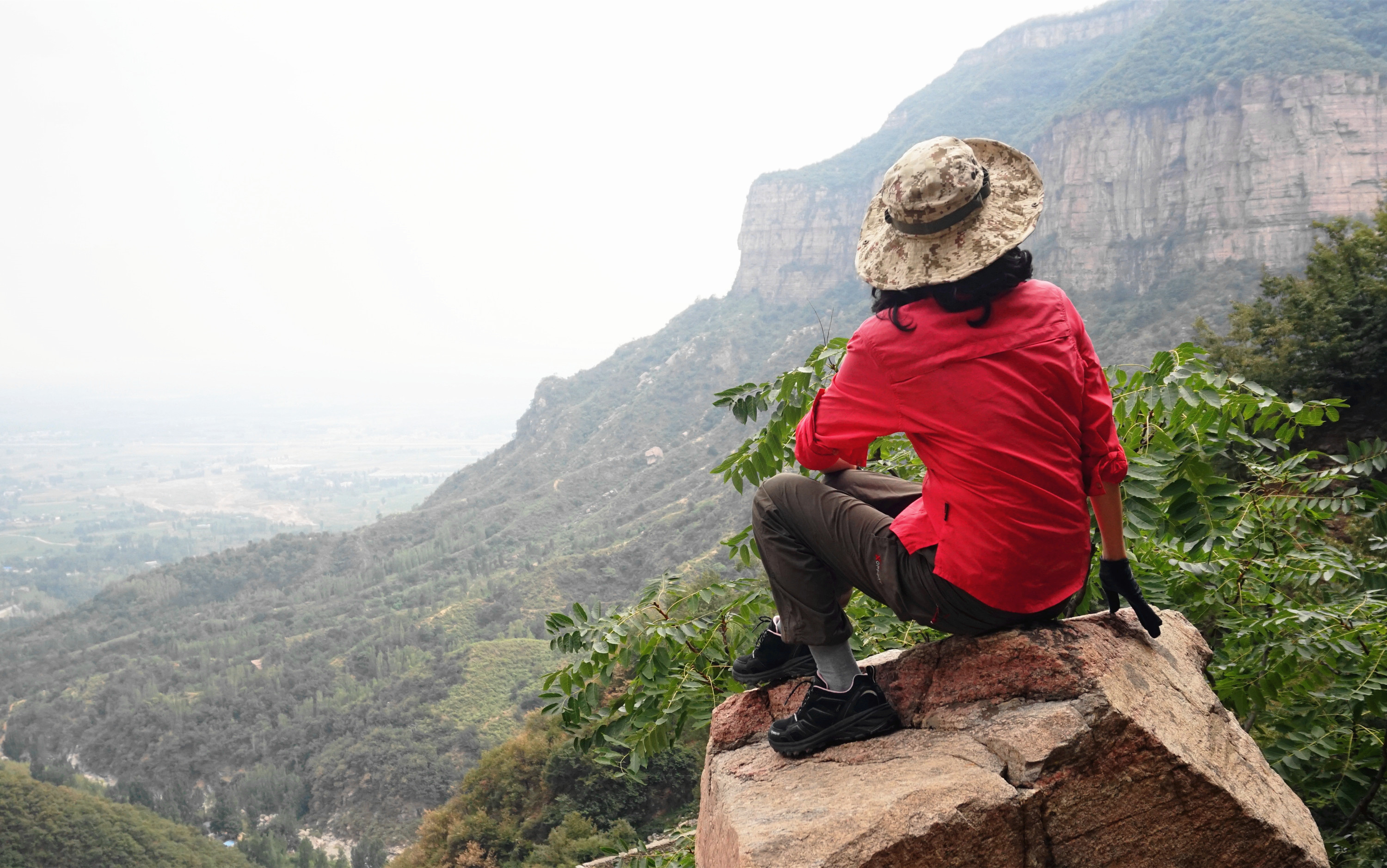 探路者户外登山鞋goretex,探路者和北面的登山鞋对比
