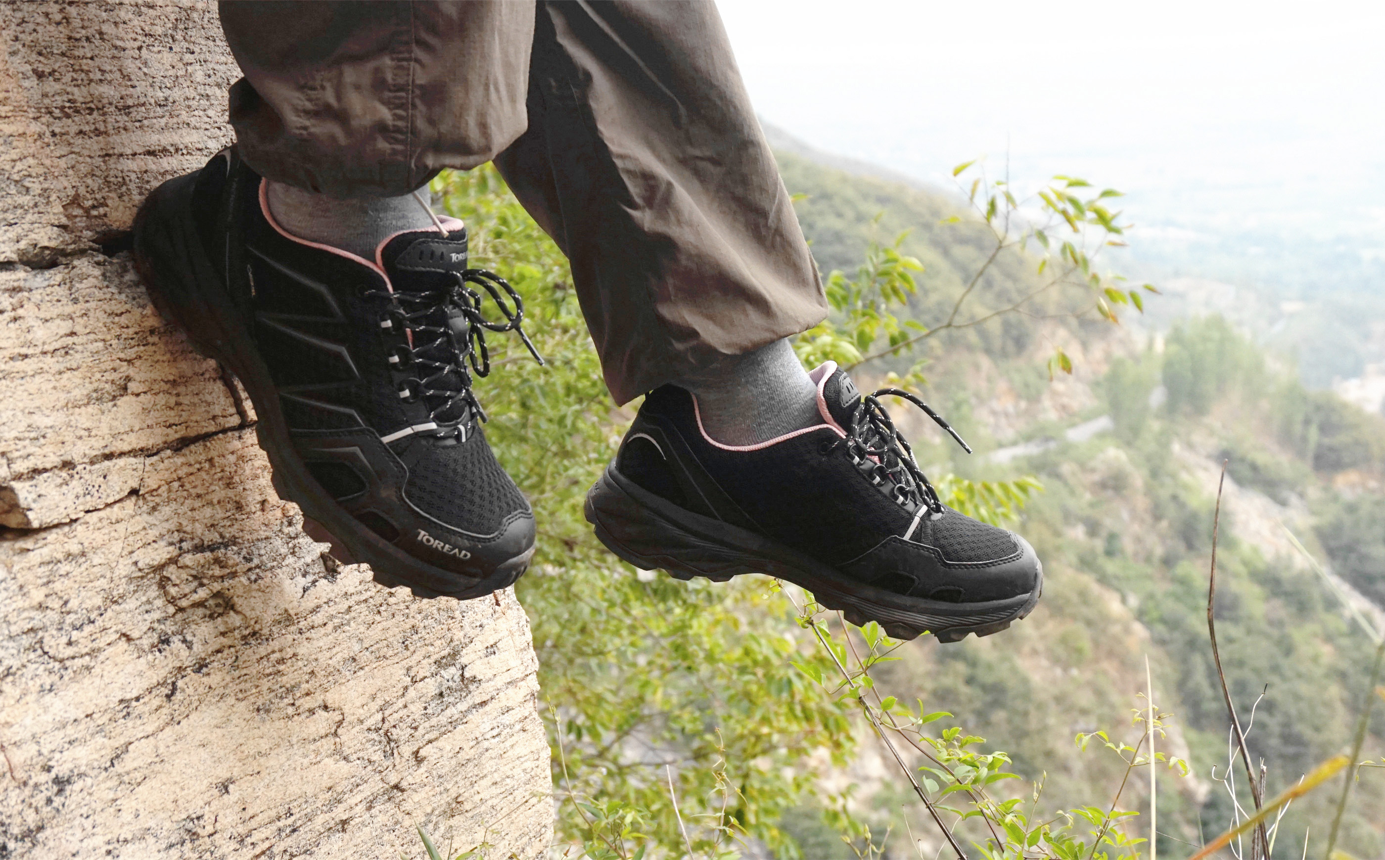 探路者户外登山鞋goretex,探路者和北面的登山鞋对比