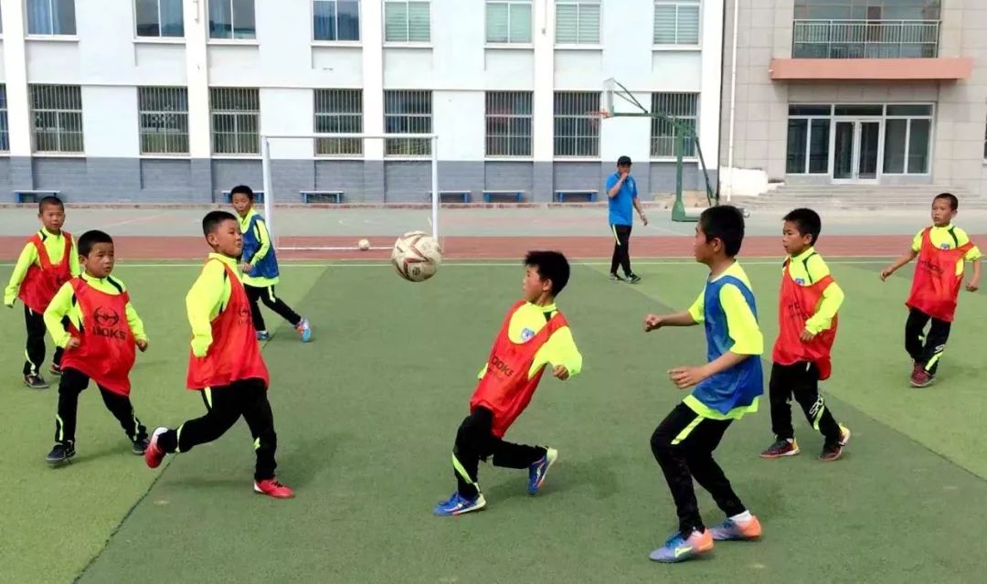 炫动的足球快乐的少年——金昌青少年足球运动发展扫描