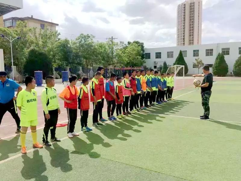 炫动的足球快乐的少年——金昌青少年足球运动发展扫描