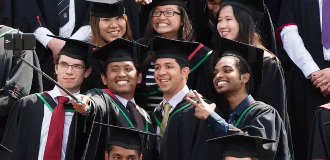 圣安德鲁斯大学满意度排名,中国最认可的英国大学就业率排名