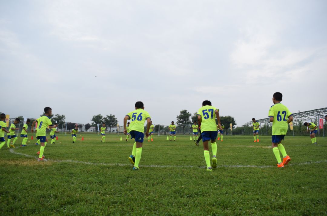 假期游夏令营,夏令营不玩手机