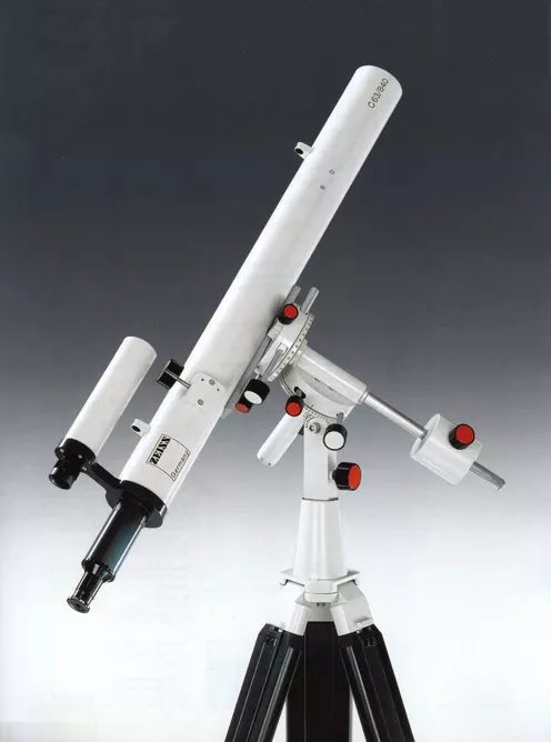 可以完全看到月球的黑科技望远镜,登月50周年月球上有什么痕迹