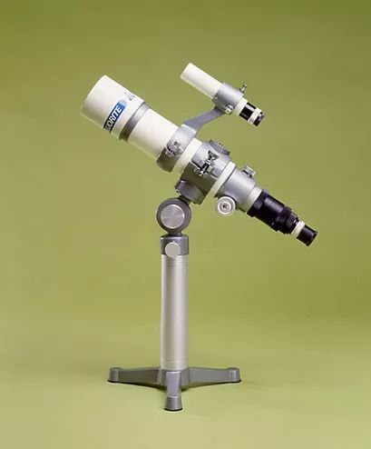 可以完全看到月球的黑科技望远镜,登月50周年月球上有什么痕迹