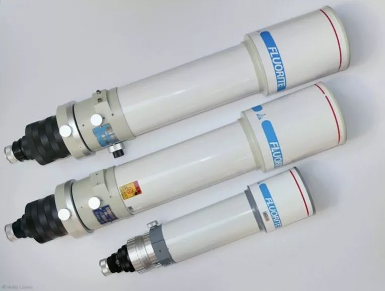 可以完全看到月球的黑科技望远镜,登月50周年月球上有什么痕迹