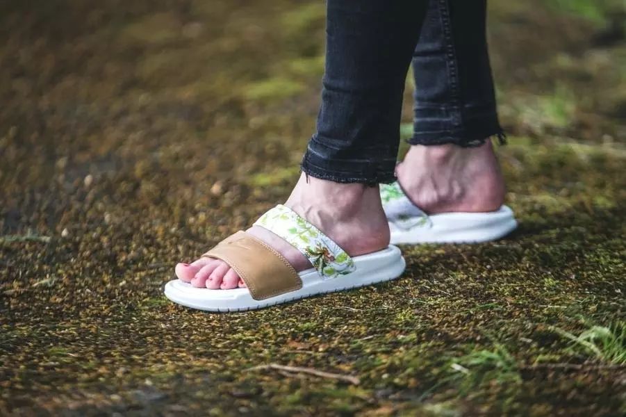 今年最潮流的拖鞋是哪种,最便宜的高性价比拖鞋
