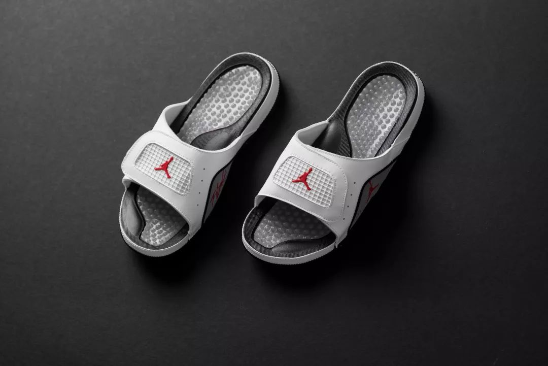 今年最潮流的拖鞋是哪种,最便宜的高性价比拖鞋