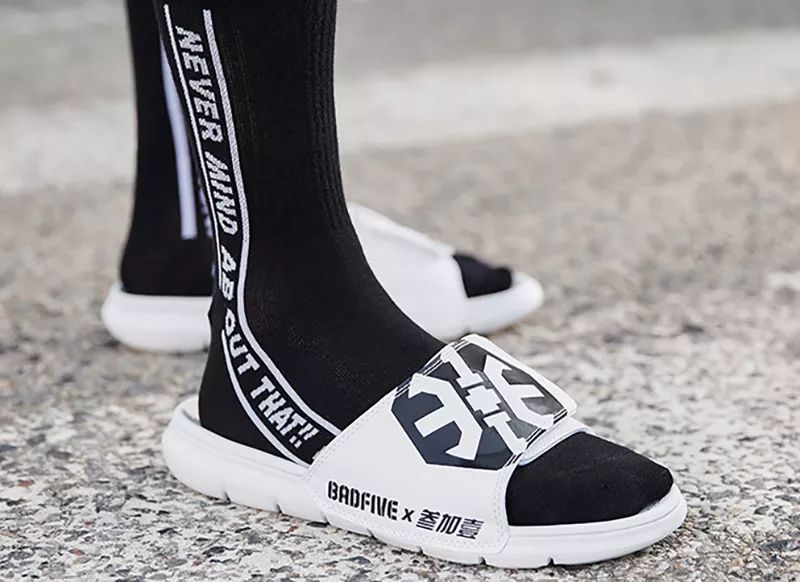 今年最潮流的拖鞋是哪种,最便宜的高性价比拖鞋