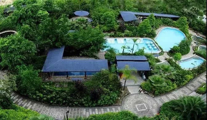 沉浸式泡温泉夏日玩水圣地推荐,送福利啦