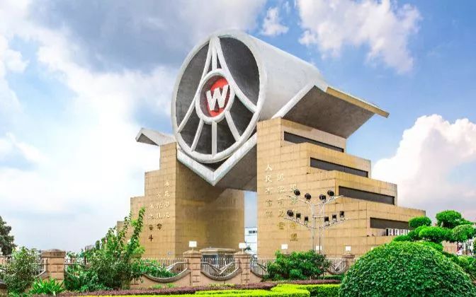 五粮液52度第八代1400元五瓶靠谱不,第八代52度五粮液价格一览表