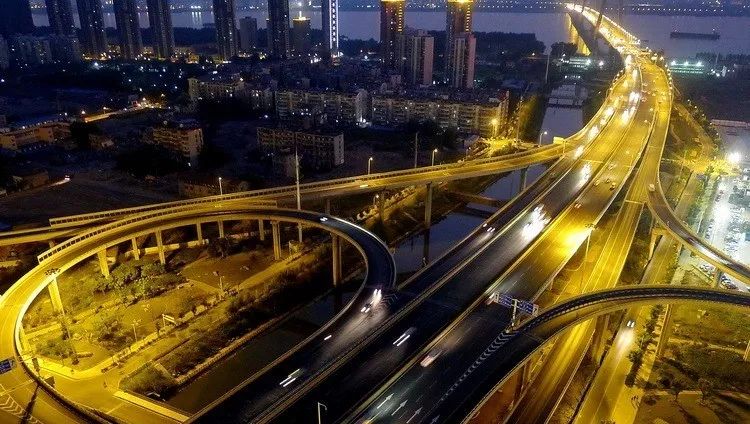 天呐！武汉这个区开挂了！反正我是羡慕了！