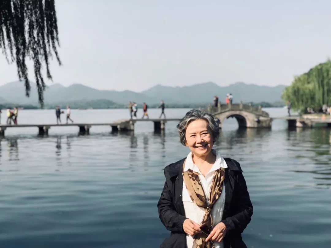 三代人的杭漂生活,73岁模特奶奶的杭漂生活