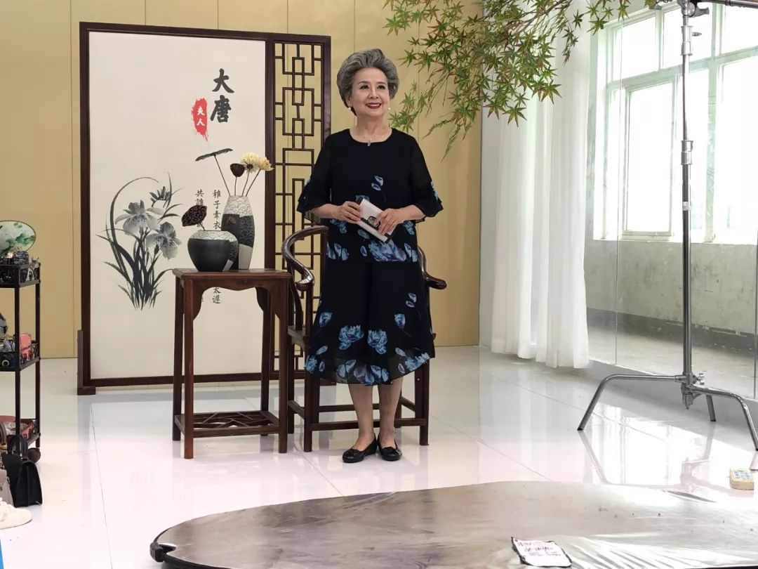 三代人的杭漂生活,73岁模特奶奶的杭漂生活