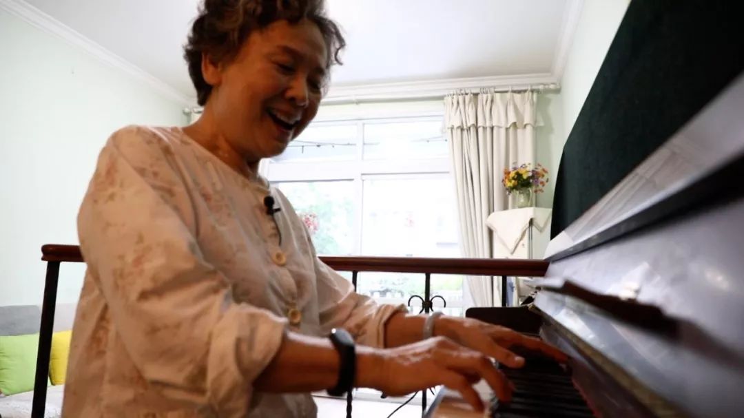 三代人的杭漂生活,73岁模特奶奶的杭漂生活