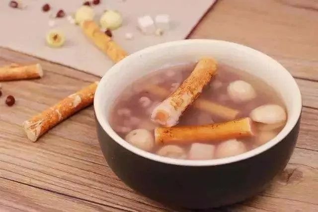 鲜人参煲汤搭配最佳做法,新鲜人参煲汤的最佳做法