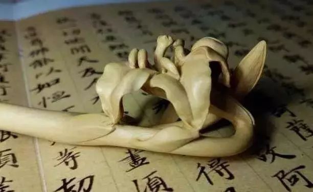 大块翡翠雕件寓意大全图,翡翠葫芦雕件寓意是什么意思