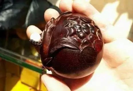 大块翡翠雕件寓意大全图,翡翠葫芦雕件寓意是什么意思