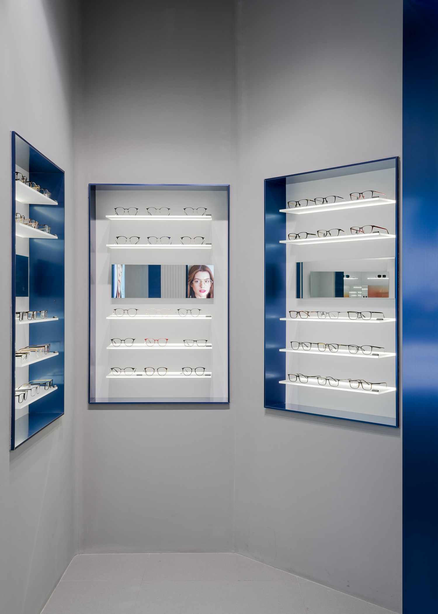 厦门暴龙眼镜有限公司,暴龙眼镜在厦门吗