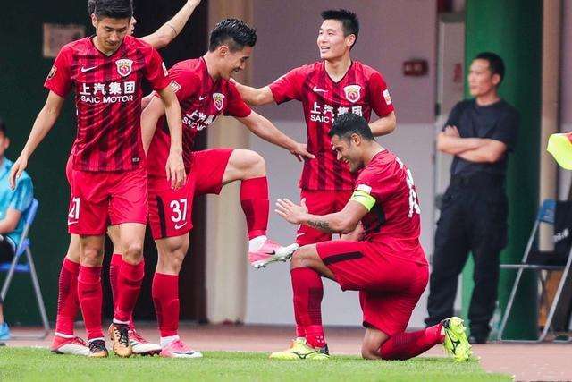 陈彬彬精彩进球,陈彬彬上港比赛