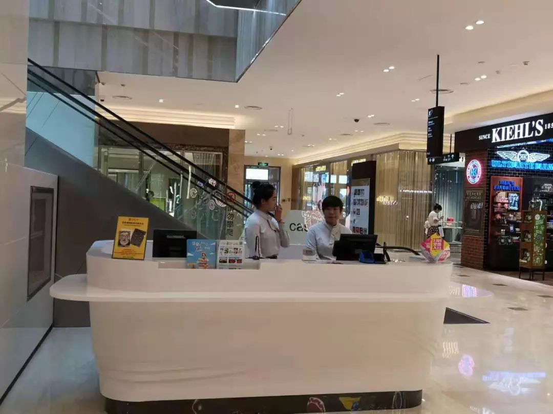 办张卡要存一万块,办张卡五万还是十万啊