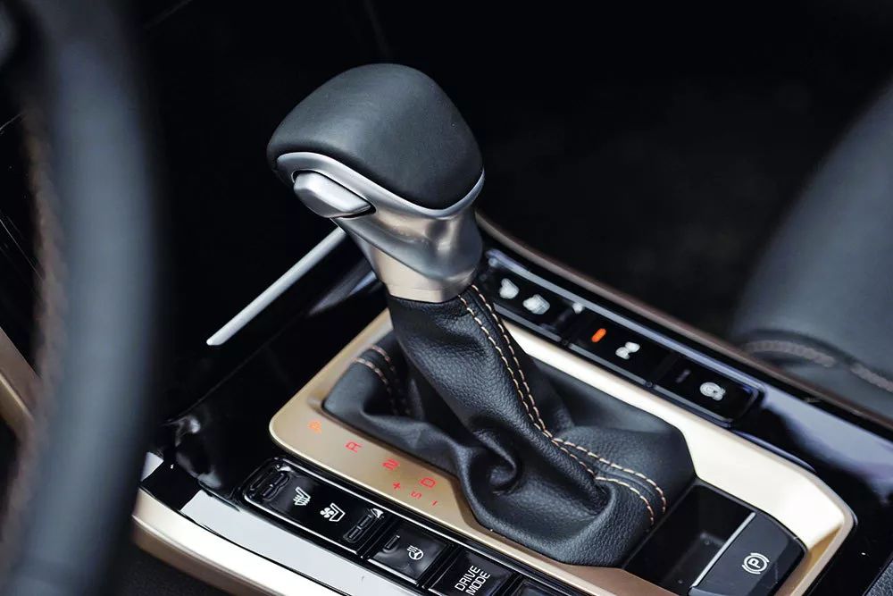 起亚k3新款2022款试驾,38号车评起亚k3试驾视频